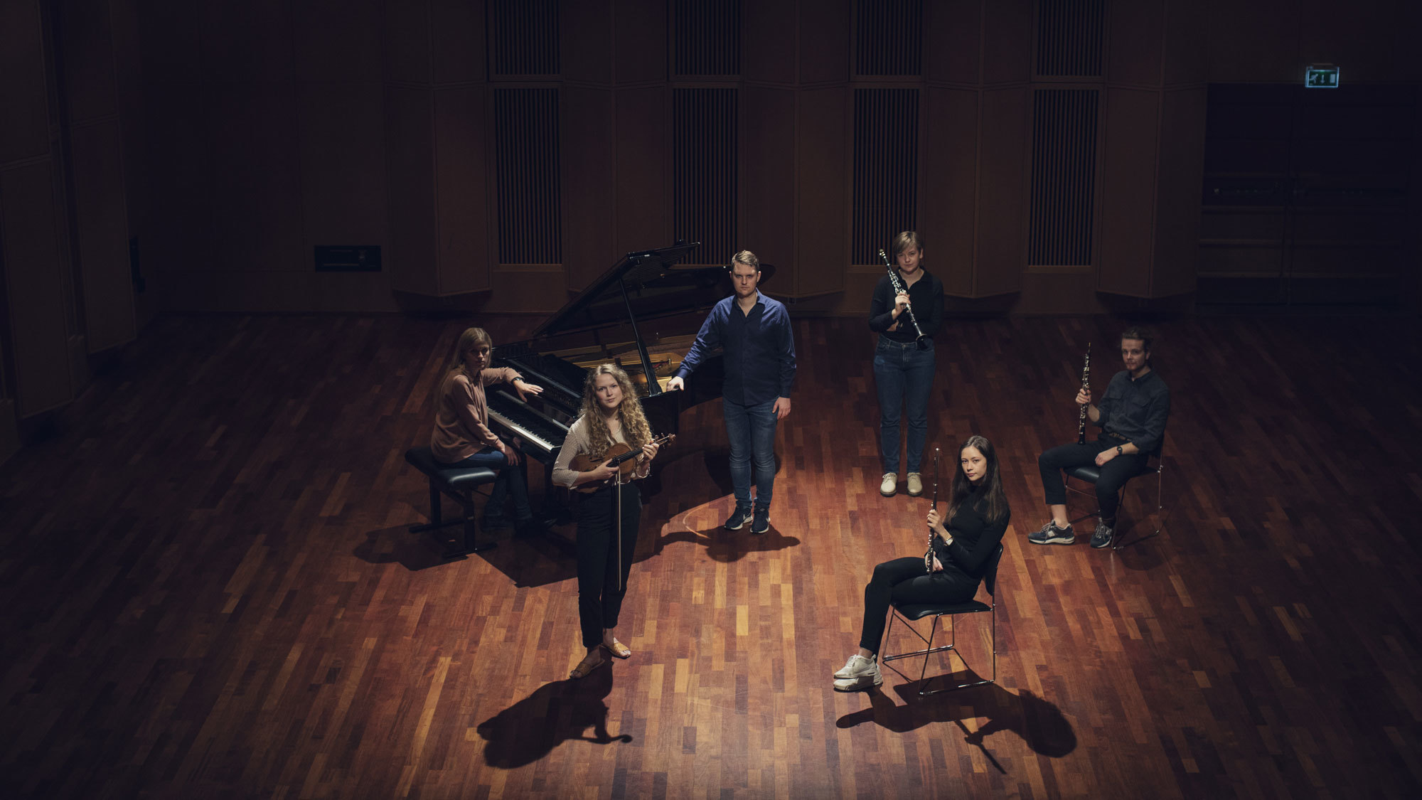 Kammerensemble står på gulvet i Levinsalen