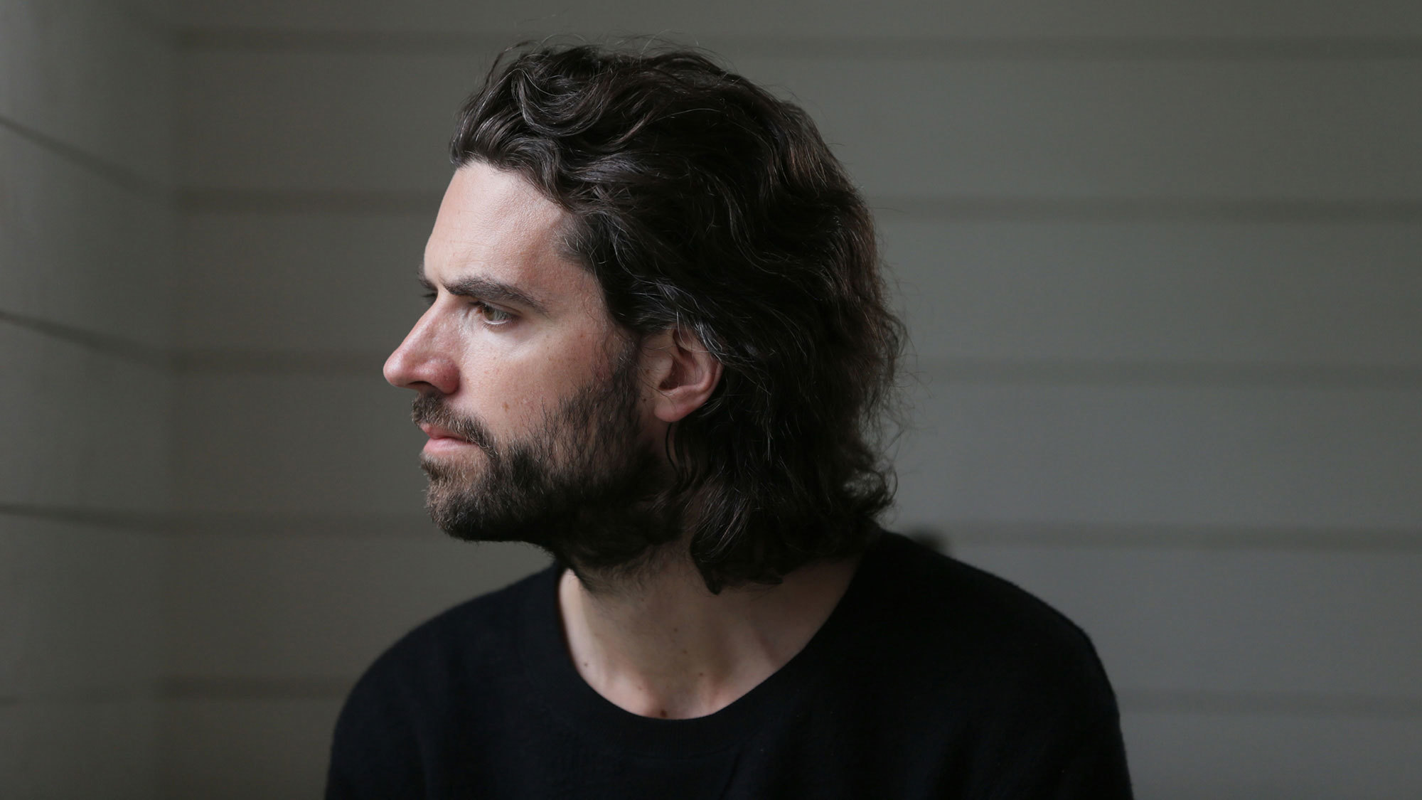 Portrettbilde av Gjermund Larsen i profil