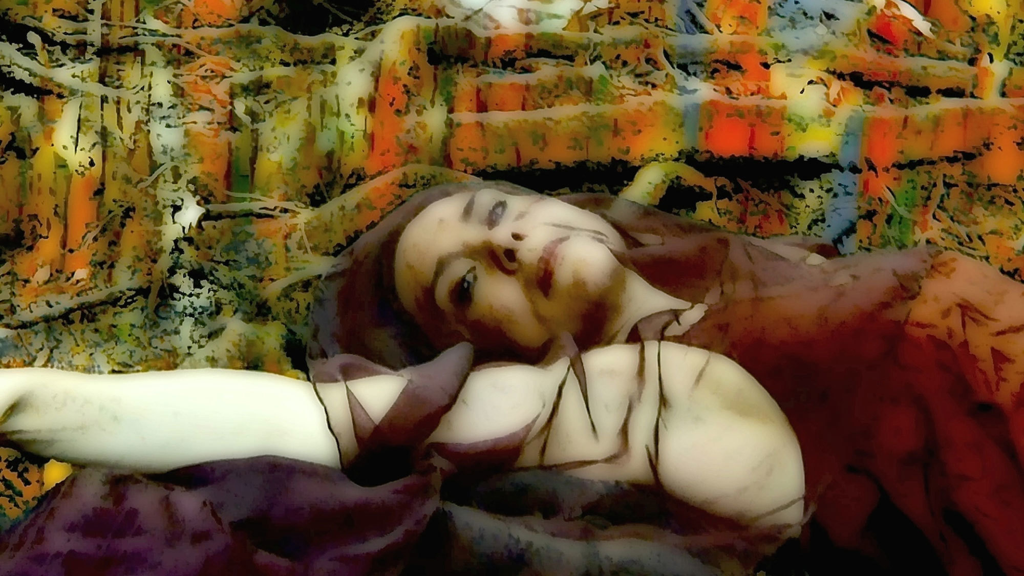 Fargesterkt og redigert bilde av Elisabeth Holmertz om ligger i et slags stoff