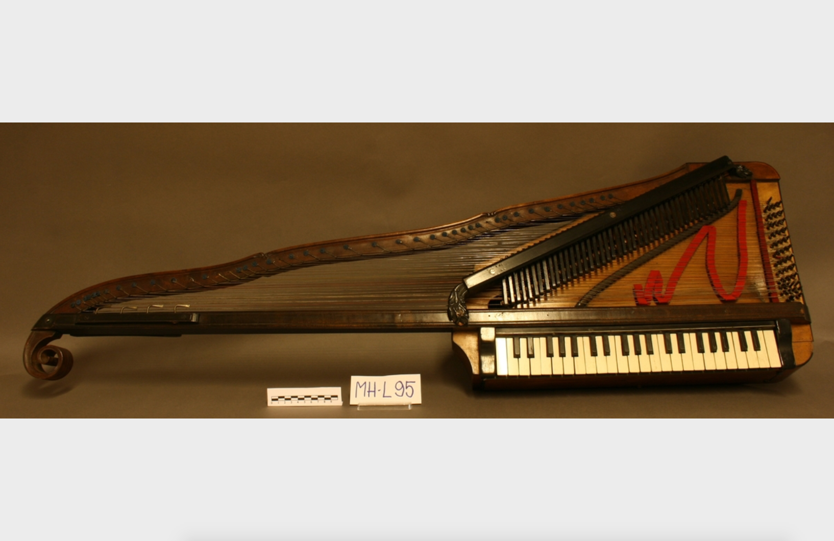 NMH (bildet ligger på Digitalt museum med NMH oppført som fotograf/eier)