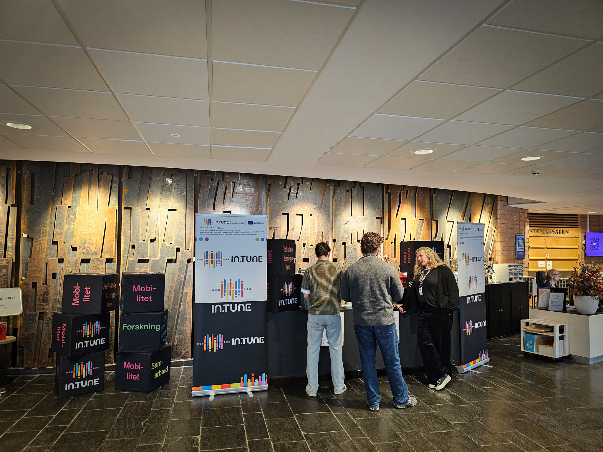 IN.TUNE-stand i NMHs foaje