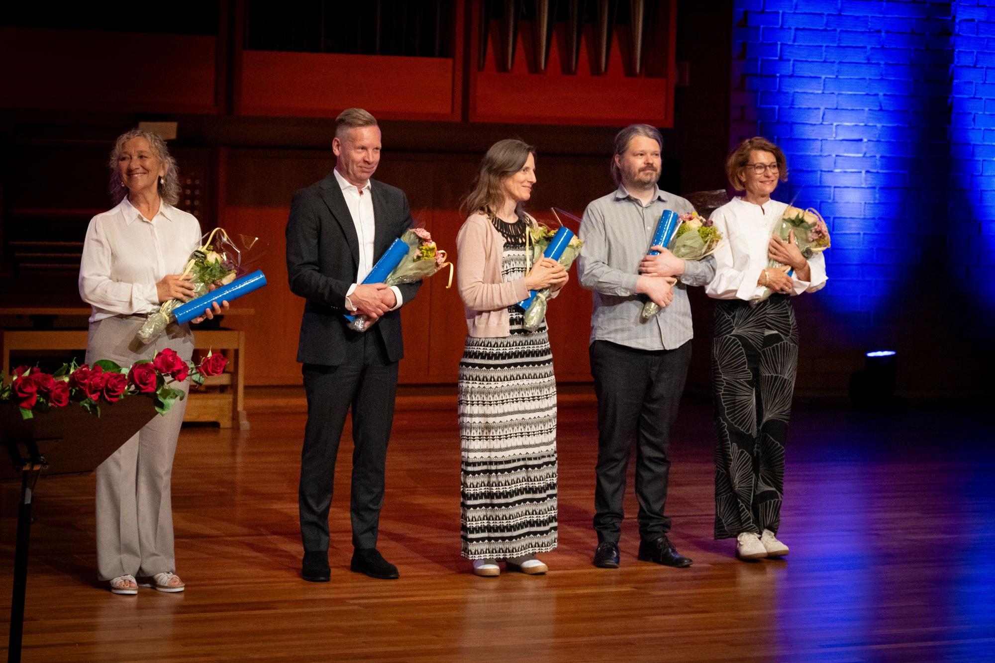Marianne Rinholm, Rune Rebne, Tora Ferner Lange, Gaute Storsve og Marianne Berglöf står i Lindemansalen.