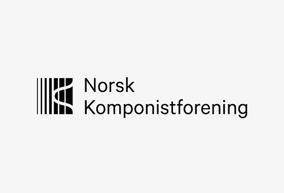 Svart logo Komponistforeningen på hvit bakgrunn