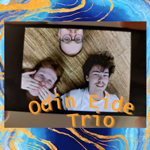 De tre musikerne i Odin Eide trio ligger på gulvet og ser opp på kameraet, med Serendip-grafikk.