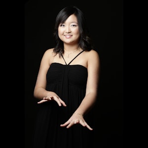 Vivian Tsui spiller luftpiano
