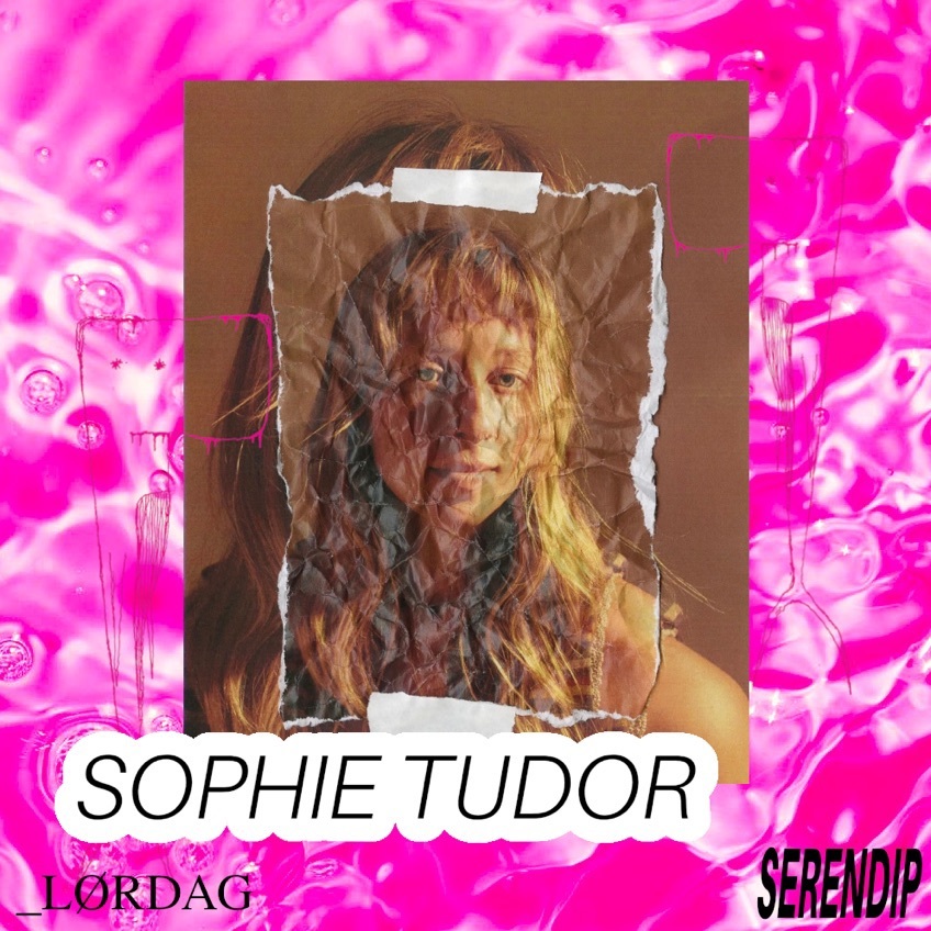 Artist Sophie Tudor med bandnavn og Serendip-grafikk, samt teksten "lørdag" og "Serendip".